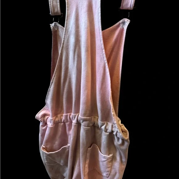 VENUS Light Pink Camo Overalls Shorts Sz M - Picture 2 of 5